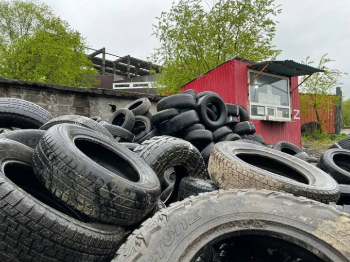 Residents of Kamchatka have already earned 2.4 million rubles on the delivery of tires.
