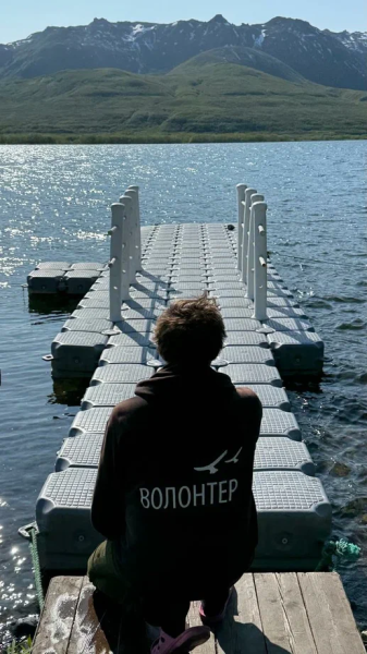 Pontoon piers have been installed on Kuril Lake for the beginning of the tourist season