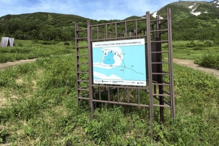 The tourist infrastructure has been updated on Lake Takhkoloch in the Vachkazhets massif