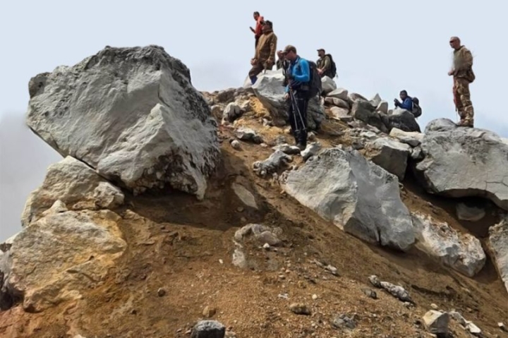 Kamchatka opens a new way for tourists to climb Mutnovsky volcano