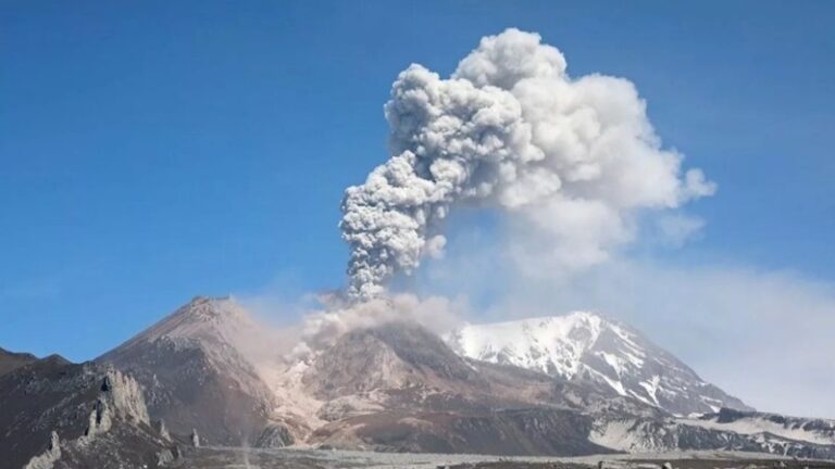Russian Volcano Eruption Sparks Health and Aviation Alerts
