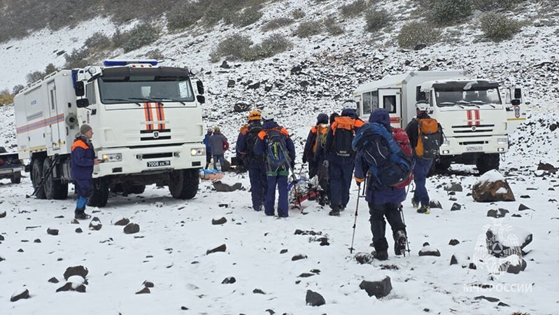 Kamchatka Governor Proposes Billing Reckless Tourists for Costly Rescues