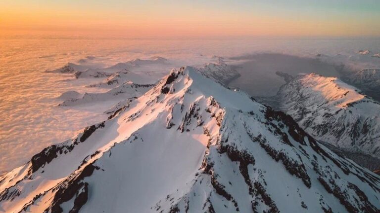 Kamchatka’s Vilyuchinsky Park Opens, Inviting Winter Explorers