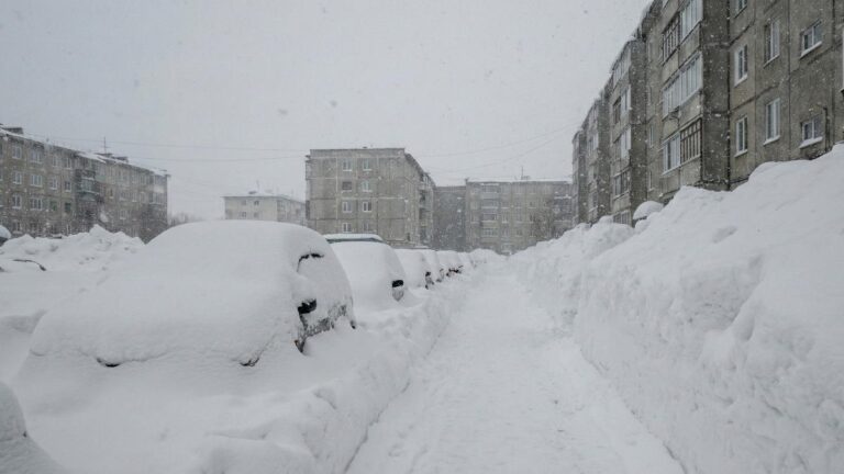 Kamchatka’s Snow Siege: Extreme Weather Tests Russia’s Far East Resilience