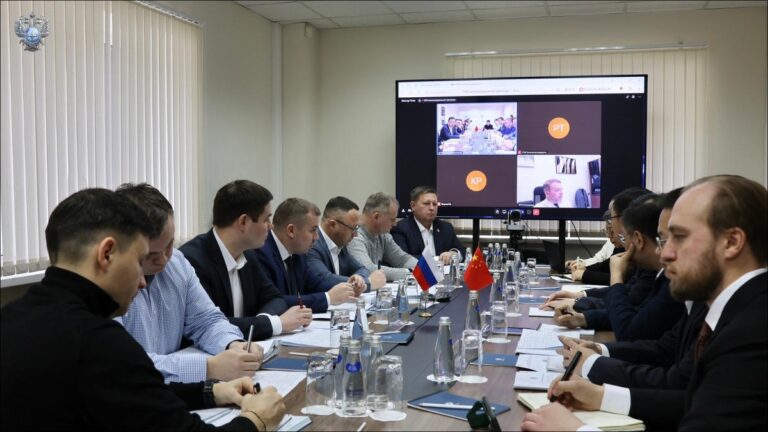 Russia and China Eye Restart of Strategic LNG Terminal in Far East