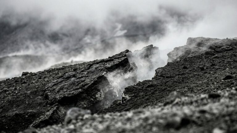 Global Alarm: Kamchatka Earthquake Prompts Unprecedented Geothermal Changes