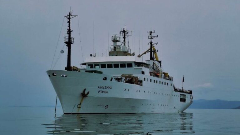 Pacific Alliance: Scientists Probe Far East Marine Health