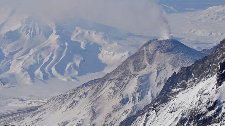 Russia’s Far East on Alert as Bezymianny Volcano Spews Ash 4km High